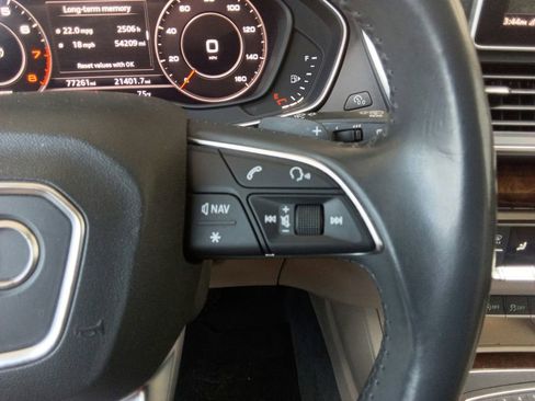 Used 2018 Audi Q5 2.0T Premium AWD/4WD image 22