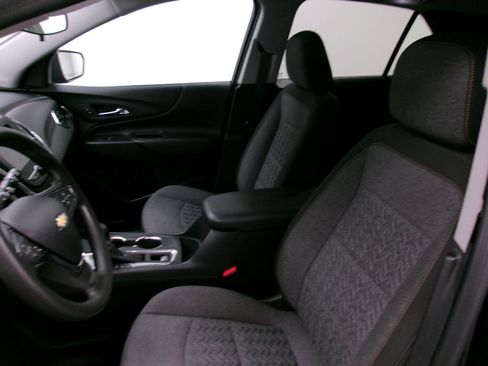 Used 2023 Chevrolet Equinox LT w/ LPO, Floor Liner Package image 7