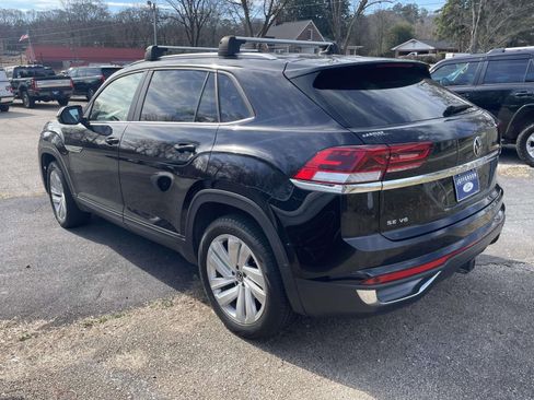 Used 2023 Volkswagen Atlas Cross Sport SE image 5