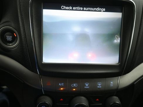 Used 2020 Dodge Journey Crossroad FWD image 15