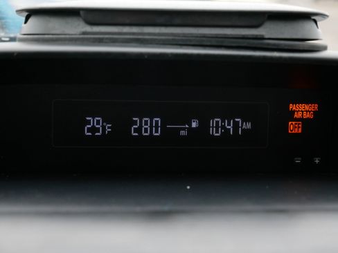 Used 2013 Subaru Crosstrek 2.0i Premium image 31