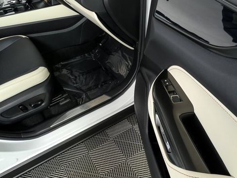 Used 2024 Lexus NX 350 AWD image 23