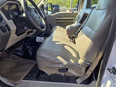 Used 2008 Ford F350 XL image 10