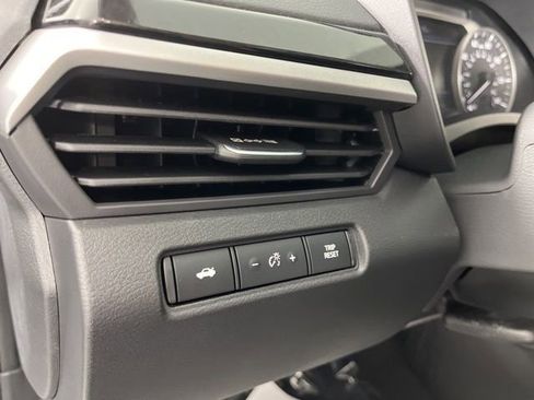 New 2025 Nissan Altima 2.5 SR w/ SR Premium Package image 30