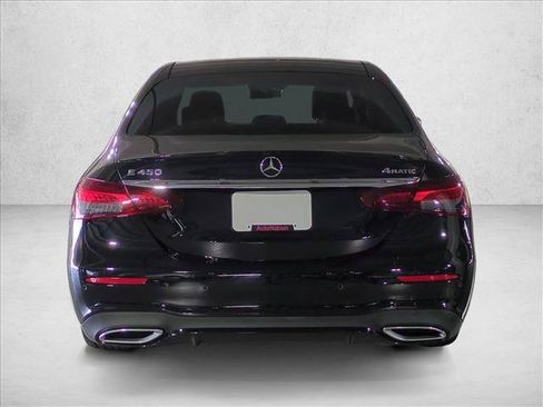 Used 2022 Mercedes-Benz E 450 4MATIC Sedan image 7