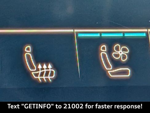 Used 2020 Audi RS Q8 w/ Carbon Optic Package image 28