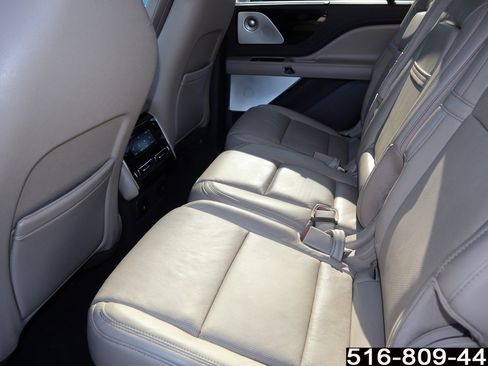 Used 2020 Lincoln Aviator Reserve w/ Equipment Group 202A image 23