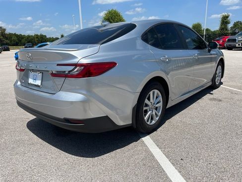 Used 2026 Toyota Camry LE w/ Convenience Package FWD image 4
