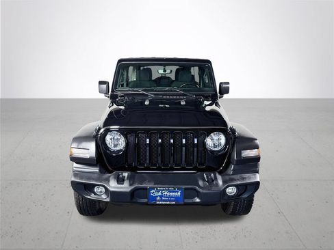 Used 2022 Jeep Wrangler Unlimited Sport AWD/4WD image 3