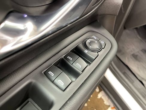 Used 2024 GMC Terrain SLE w/ Driver Convenience Package AWD/4WD image 15
