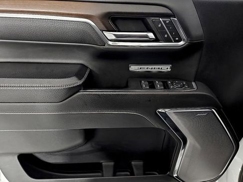 Used 2024 GMC Sierra 1500 Denali image 12