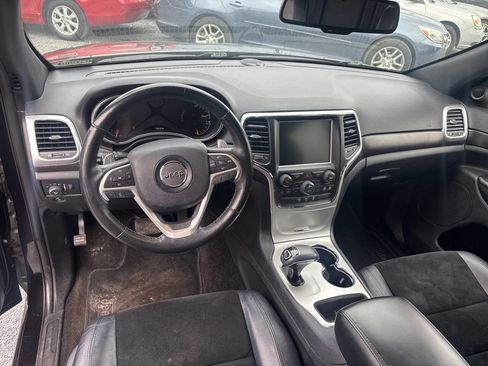 Used 2015 Jeep Grand Cherokee Altitude AWD/4WD image 15