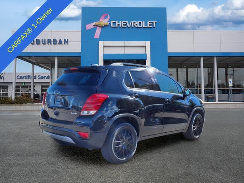Used 2018 Chevrolet Trax Premier w/ Midnight Edition AWD/4WD image 6