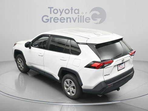 Certified 2022 Toyota RAV4 LE FWD image 7
