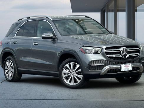 Used 2022 Mercedes-Benz GLE 350 4MATIC w/ Premium Package image 3