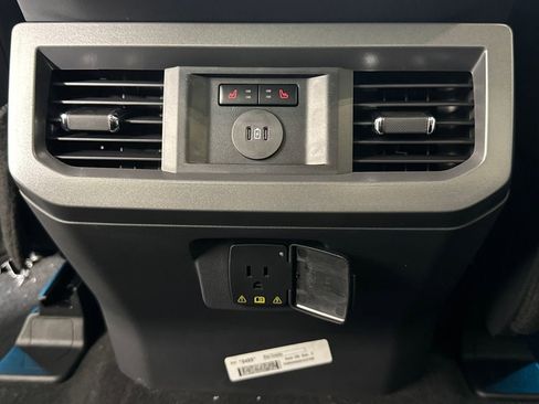 New 2026 Ford F250 Lariat w/ Chrome Package image 17