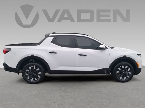 Certified 2025 Hyundai Santa Cruz SEL FWD image 7