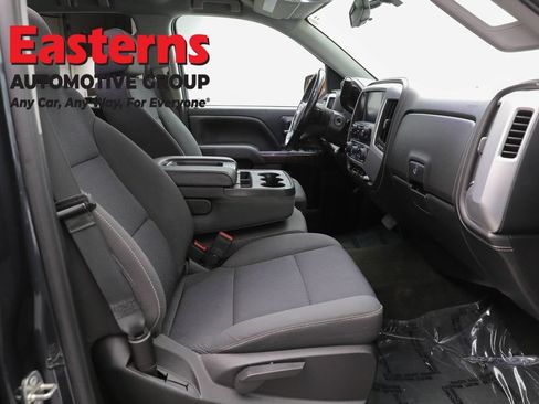 Used 2018 GMC Sierra 1500 SLE w/ SLE Value Package AWD/4WD image 25