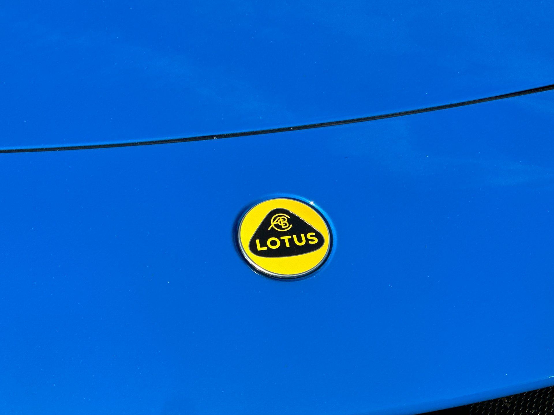 Used 2026 Lotus Emira RWD image 23