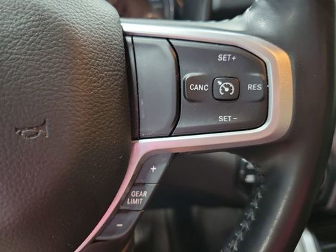 Used 2021 RAM 1500 Big Horn AWD/4WD image 40