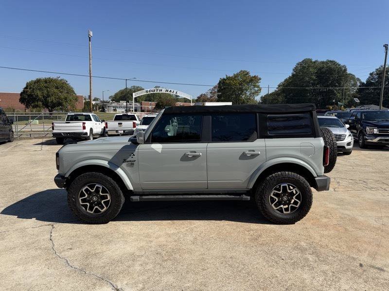 Used 2022 Ford Bronco Outer Banks AWD/4WD image 2