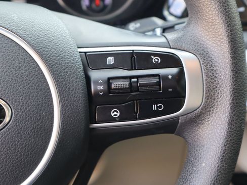 Used 2021 Kia K5 LXS FWD image 13