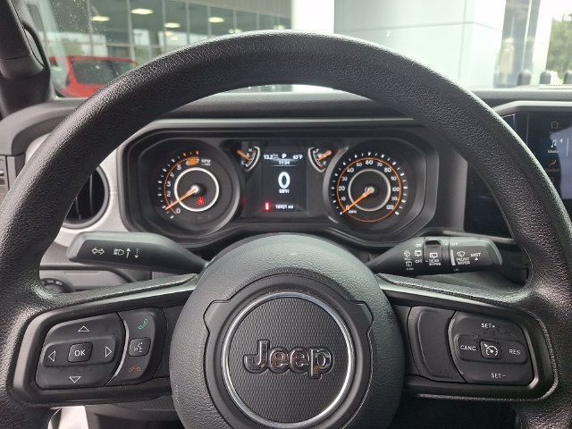 Used 2024 Jeep Wrangler Unlimited Sport AWD/4WD image 19