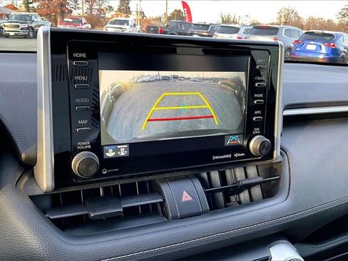 Used 2019 Toyota RAV4 XLE image 17