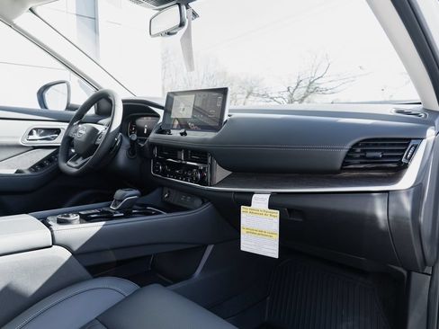 New 2026 Nissan Rogue Platinum AWD/4WD image 30