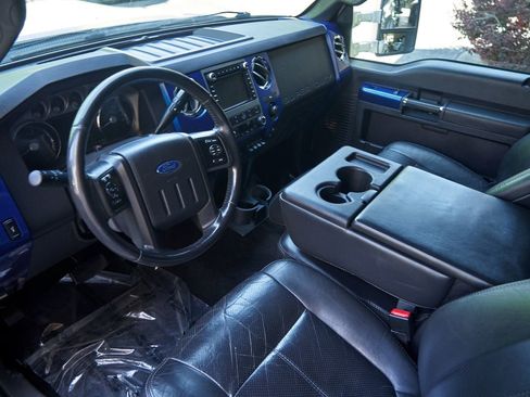 Used 2011 Ford F350 Lariat w/ Lariat Ultimate Pkg AWD/4WD image 35