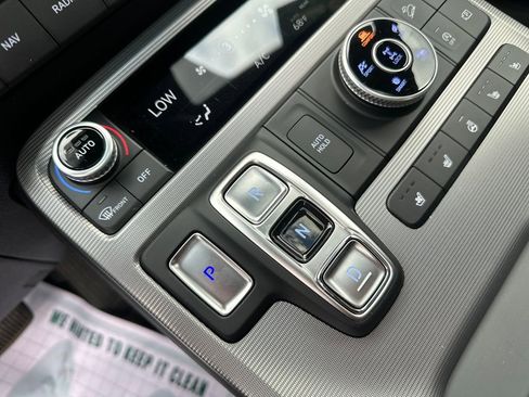 Used 2024 Hyundai Palisade Calligraphy image 28