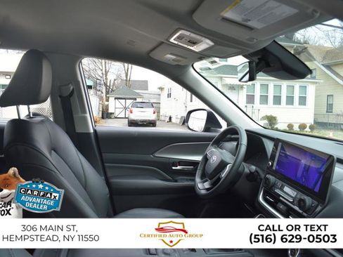 Used 2025 Toyota Grand Highlander XLE image 20