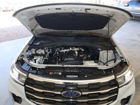 New 2026 Ford Explorer Active w/ Active Comfort Package image 20