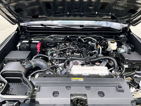 Used 2026 Toyota Tacoma TRD Sport w/ TRD Sport Upgrade Package AWD/4WD image 30