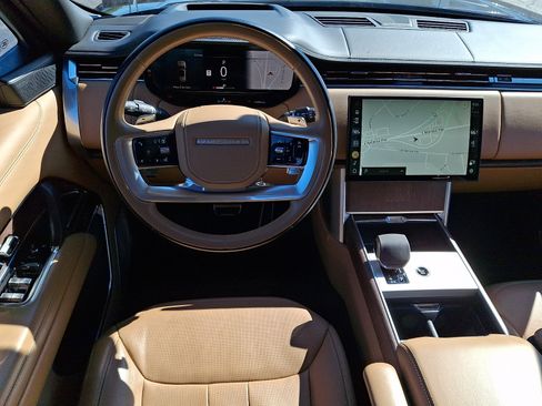 Used 2024 Land Rover Range Rover Autobiography AWD/4WD image 12