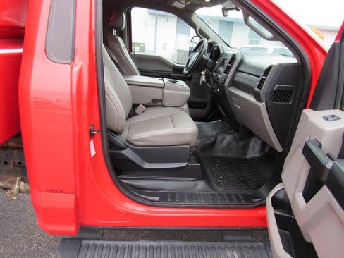 Used 2018 Ford F550 4x4 Regular Cab Super Duty image 14