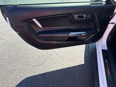 Certified 2021 Ford Mustang Shelby GT500 w/ Technology Package image 11