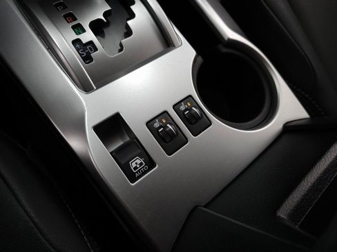 Used 2019 Toyota 4Runner SR5 Premium image 28