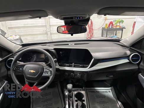 Used 2024 Chevrolet Trax LS w/ LS Convenience Package image 19