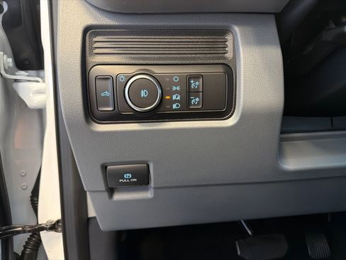 Used 2026 Ford F250 XLT AWD/4WD image 14