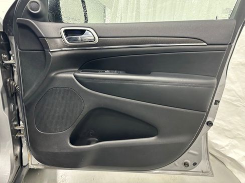 Used 2018 Jeep Grand Cherokee Limited AWD/4WD image 56