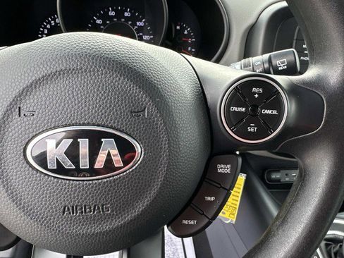 Used 2018 Kia Soul image 25