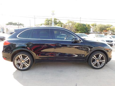 Used 2014 Porsche Cayenne image 8