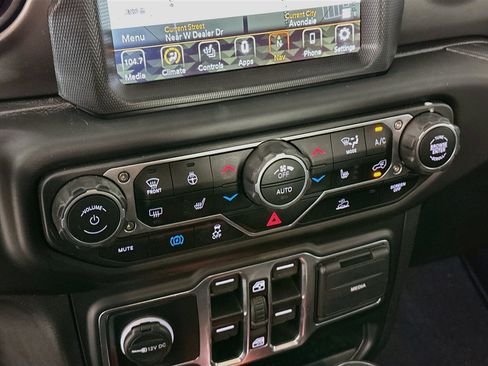 Used 2023 Jeep Wrangler Unlimited w/ Cold Weather Group AWD/4WD image 23