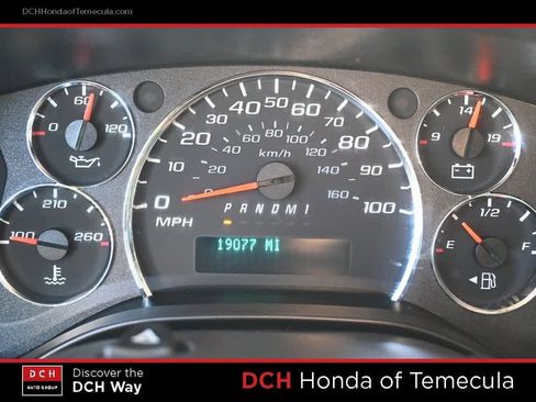 Used 2024 GMC Savana 2500 w/ Driver Convenience Package image 10