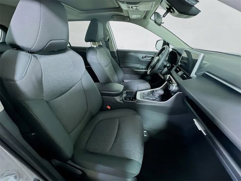 New 2025 Toyota RAV4 XLE image 22