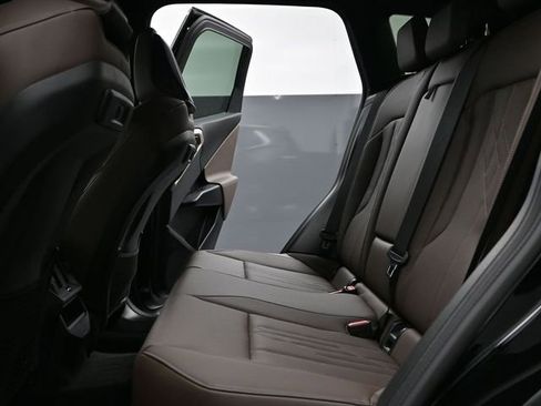 Used 2025 BMW X3 xDrive30i w/ Premium Package image 12