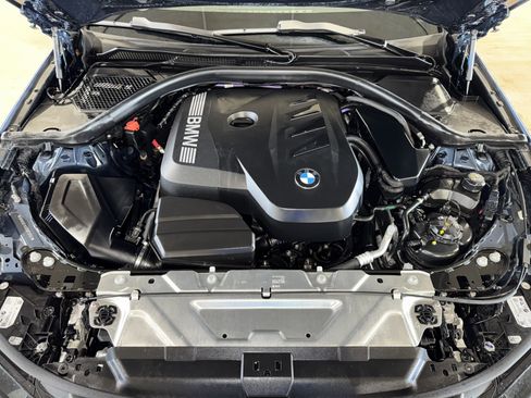 Used 2025 BMW 330i Sedan w/ Convenience Package RWD image 32