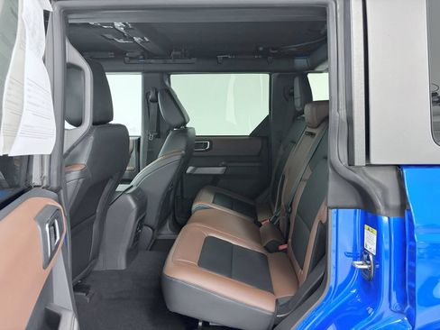 Used 2022 Ford Bronco Outer Banks AWD/4WD image 16