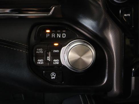Used 2023 RAM 1500 Limited AWD/4WD image 9